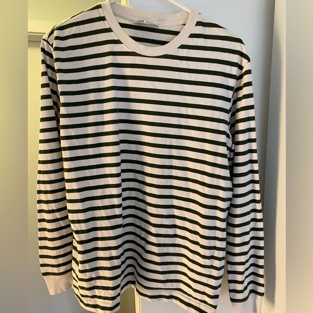 Men’s stripe crewneck long sleeve